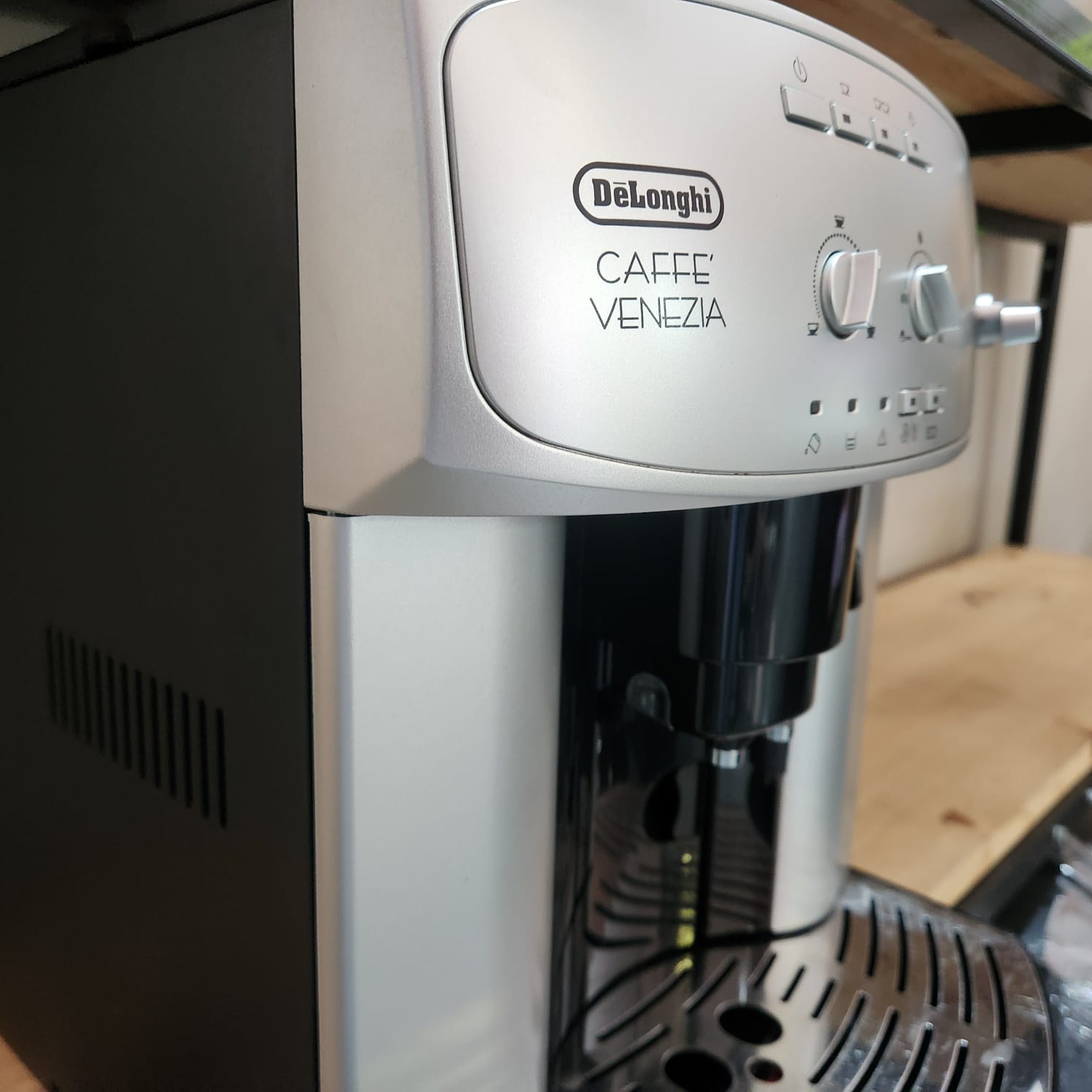 "Maddy" the Delonghi Caffe Venezia - Image 3
